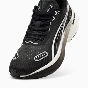 Chaussures de running Magnify NITRO™ Tech 2 Femme, PUMA Black-PUMA White, extralarge